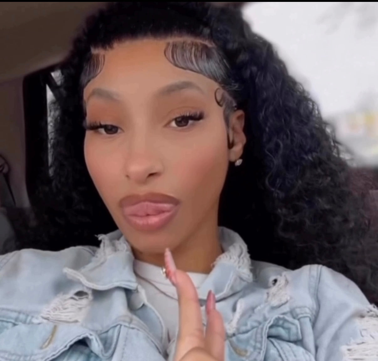 HD Lace Frontal Wig (Deep Wave)